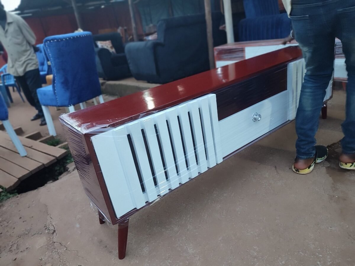 Snowpeak Entertainment tv Stand - Image 3