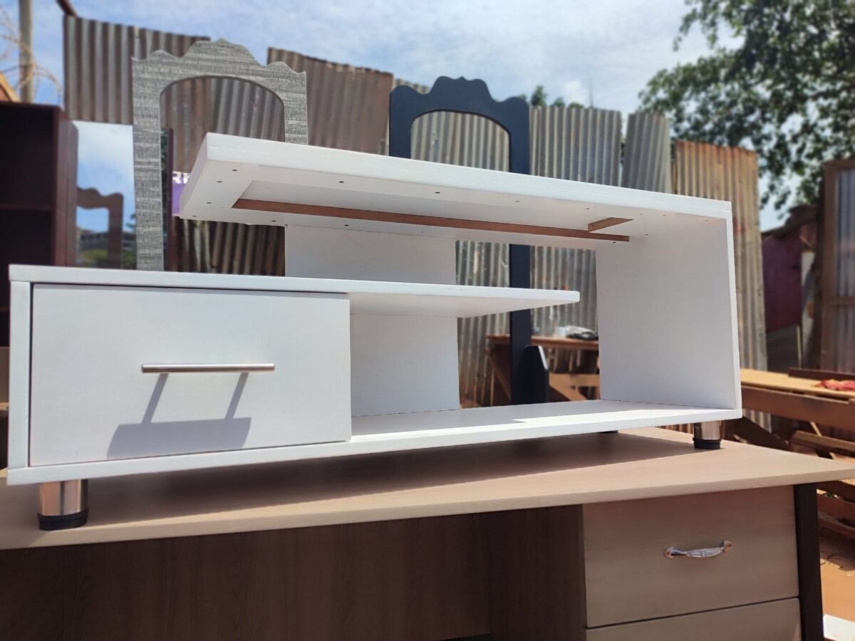 Kwesi Stores wooden TV stand - Image 4