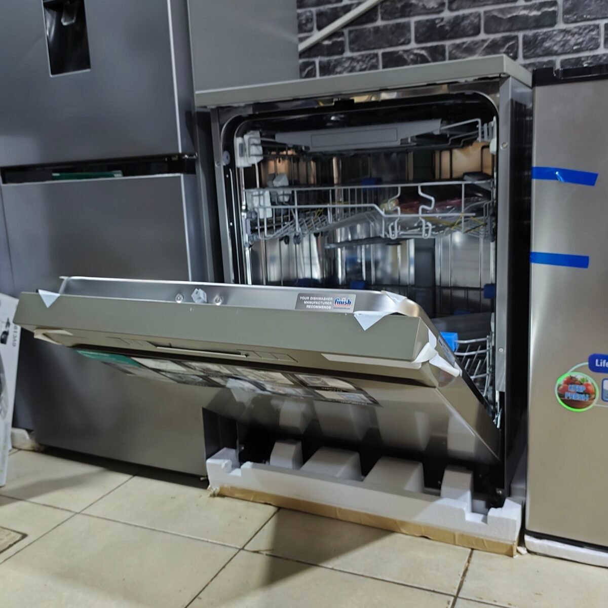 Hisense 15 Place Setting (15kg) Freestanding Dishwasher, HS623E90X - Image 8