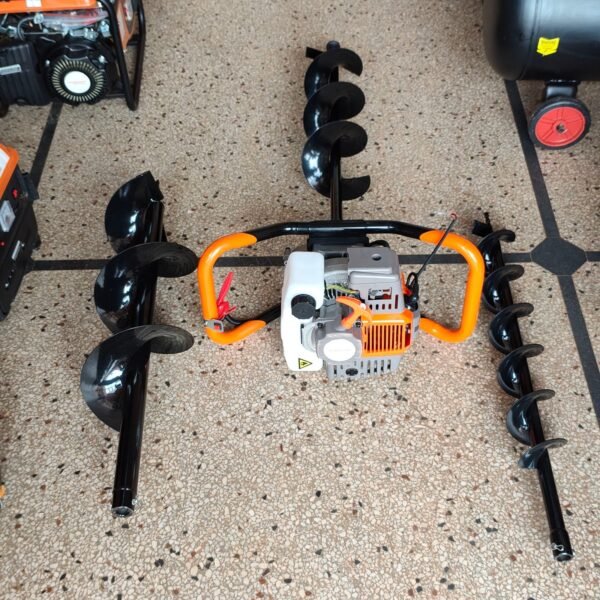 Runner Petrol power earth auger