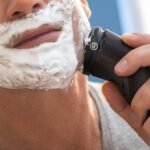 Philips Wet or Dry Electric Shaver 3000 series - Image 3