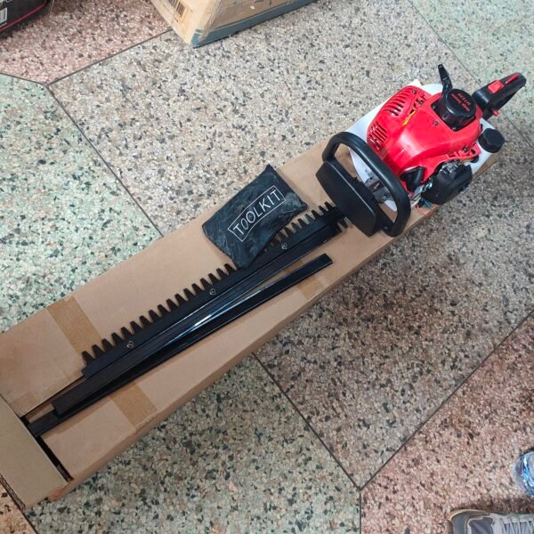 Petrol Hedge Trimmer 22.5cc – Heavy-Duty Double Blade Garden Trimmer (HT230)